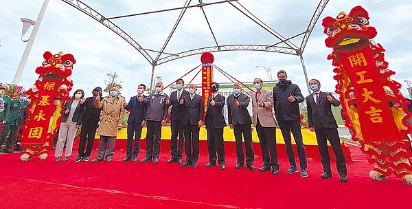 中華郵政砸下近69億元興建的「北台灣郵件作業中心」18日動士。圖/蔡依珍