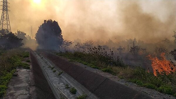 嘉義縣去年度火災件數1202件,火災率全台灣最高,其中以雜草失火件數343站筆最高。圖/嘉義縣消防局提供