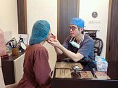 想當賈乃亮卻整成蒜頭鼻　醫師：隆鼻首重安全與技術