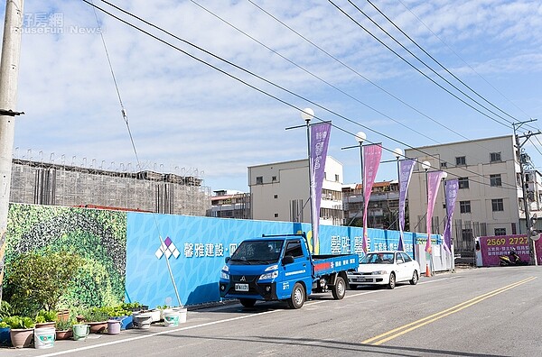 馨雅建設在台中市大雅區的新案,加入國產安心建材履歷。照片國產建材提供