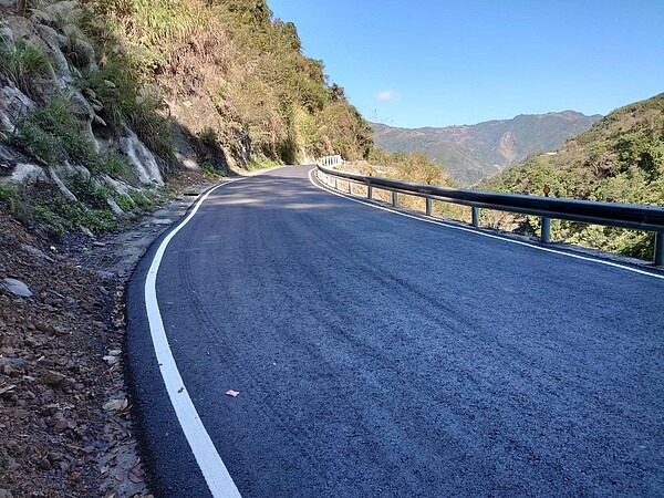 石磊道路、司馬庫斯道路和李埔部落道路20日順利完工啟用。圖／新竹縣政府提供