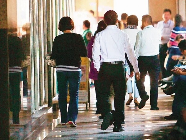 主計總處公布2020年全年失業率為3.85%,年增0.12個百分點,為四年來最高。去年全年就業人數僅較前一年增4,000人。 圖/聯合報系資料照片