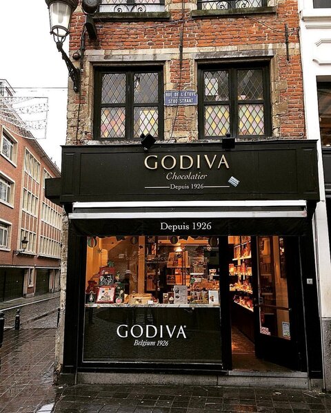 高級巧克力品牌Godiva宣布全數關閉或轉售美國128家店鋪。圖取自Godiva臉書粉專