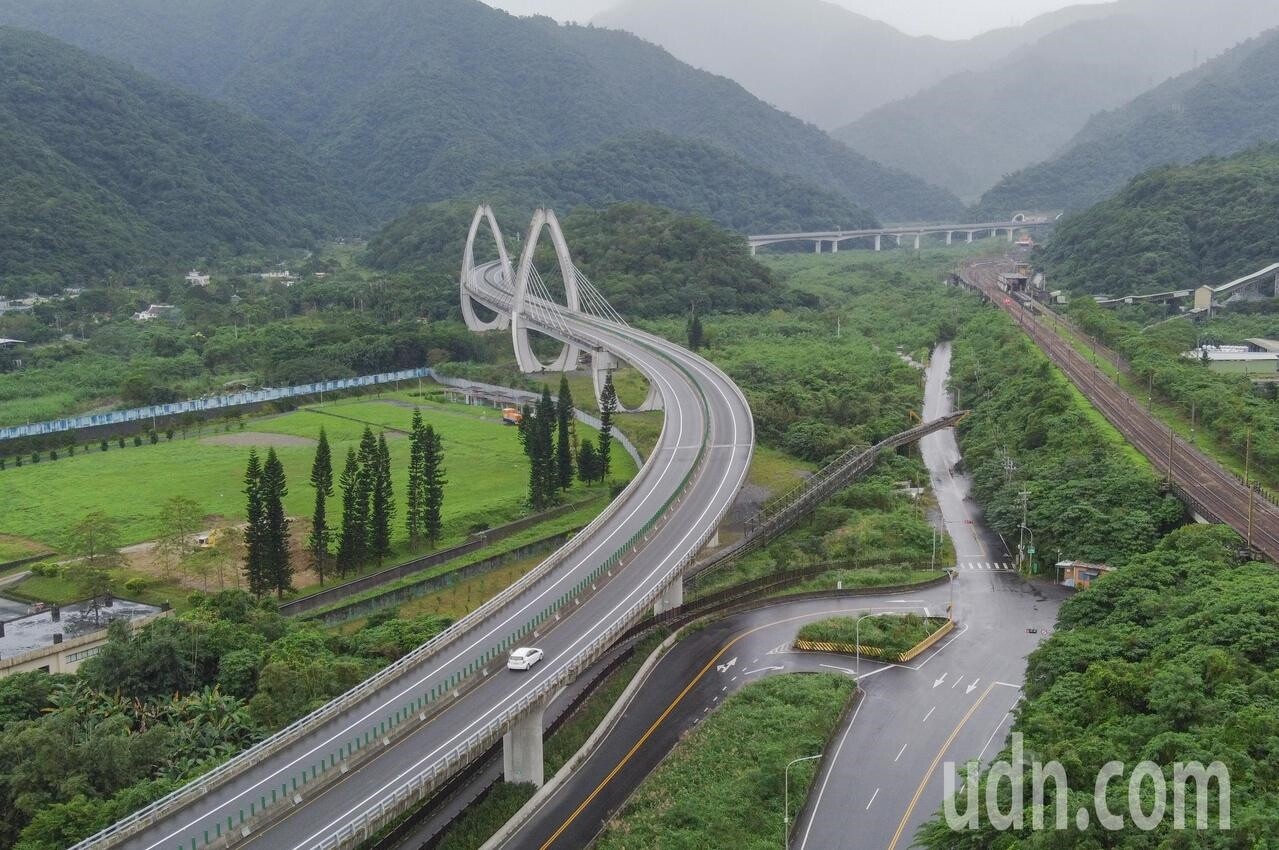 蘇花改去年全線通車後，公路總局展開蘇花安計畫，將未改善路段另闢新線改善。記者張議晨／攝影 