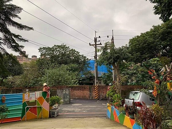 專職做里長，為社區帶來新氣象。圖／樂生活實習記者李蜚鴻攝影