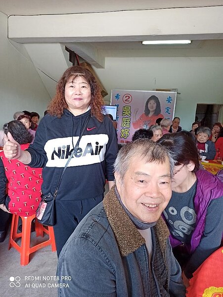 吳庭妤從警察局總舖師，搖身一變成為一里之長。圖／彭柔安攝