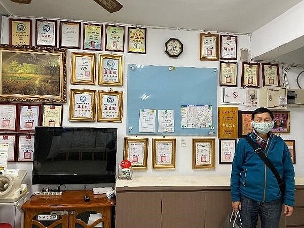  板橋區民權里里長周碩財。圖／彭芷琳攝