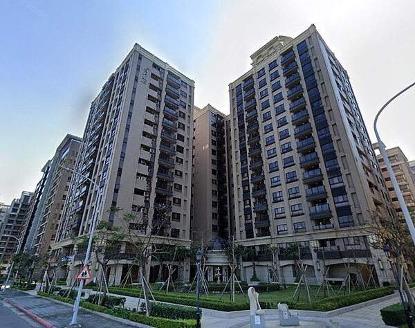 日月星辰外觀。圖/Google Map