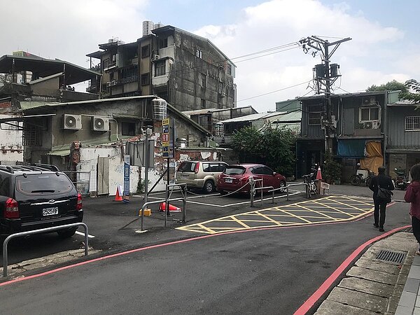 此都更案加速審議通過,接近三重菜寮捷運站、發展性與地段不錯,新大樓預計2024年底完工。圖/新北市都更處