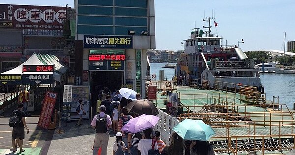 高雄渡輪從2004年以來連年虧損,至今累計虧損10億多元。圖/聯合報系資料照