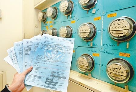 今年油價、天然氣價較去年回升,國內4月電價看漲。(本報資料照片)