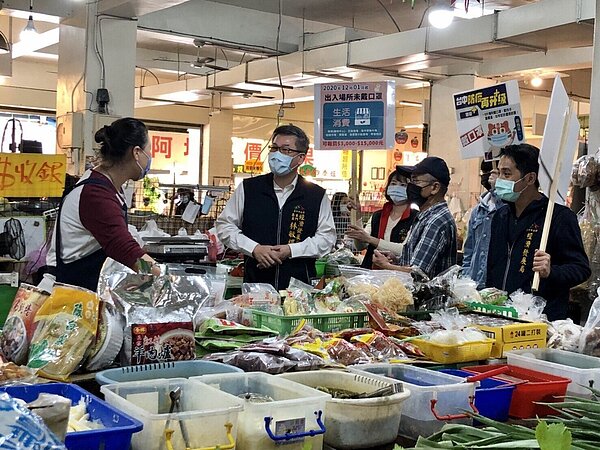 台中市經發局宣布,今年1到3月公有市場攤位租金直接打9折,不必文書申請。圖/台中市政府提供