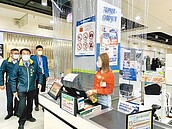 黃偉哲祭鐵腕　大賣場防疫升級