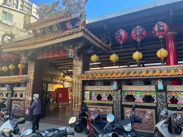 北投區慈后宮歷史悠久，是清江里里民們的信仰中心。圖／張慧萱攝