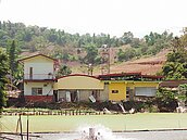 山坡整地光禿禿　山下住戶心驚