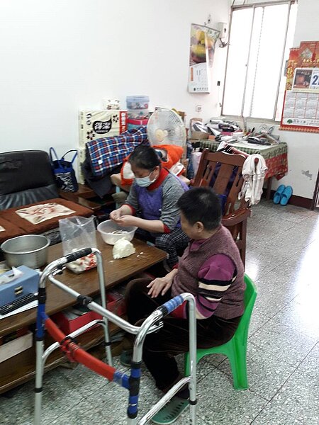 桃園長照服務過年不打烊,134家服務單位在春節期間持續提供7項長照服務。圖/桃園市 衛生局提供