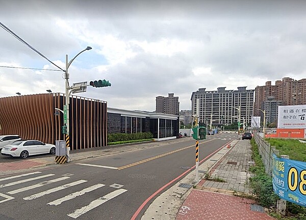 小檜溪重劃區建案平均價格多已站上3字頭,周邊機能完善、離舊市區很近。圖/google map