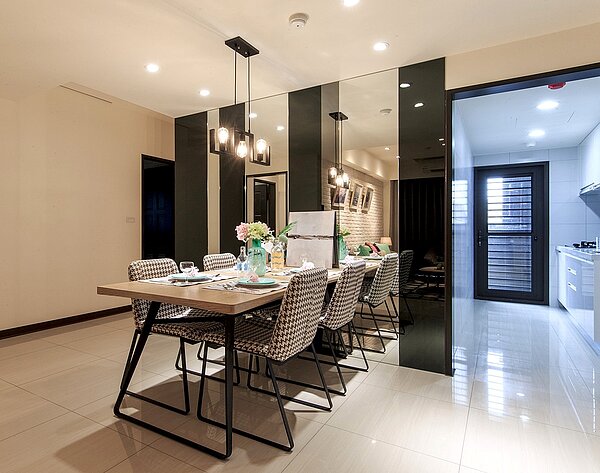 餐廳與廚房的空間配置恰到好處/合陽建設提供