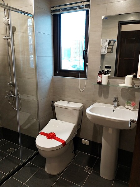 衛浴採用歷史悠久的AMERICAN STANDARD美標品牌/林和謙攝