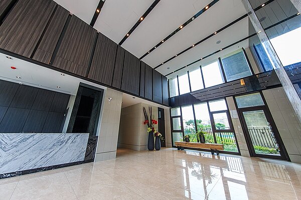 挑高七米的接待大廳/合陽建設提供