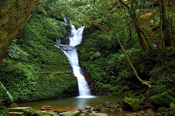 茄苳瀑布景觀相當好/創意家行銷提供