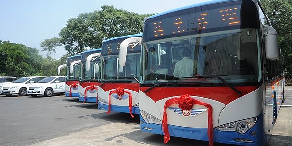 交通部規劃2030年讓客運巴士全面電動化。圖/中時報系資料照片