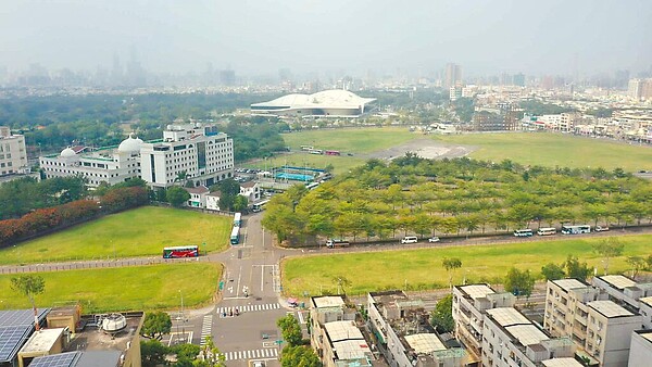 國泰重劃區近年可望加速發展，兩大地主華友聯及台糖近期公開招商、開發資訊。（華友聯提供／柯宗緯高雄傳真）