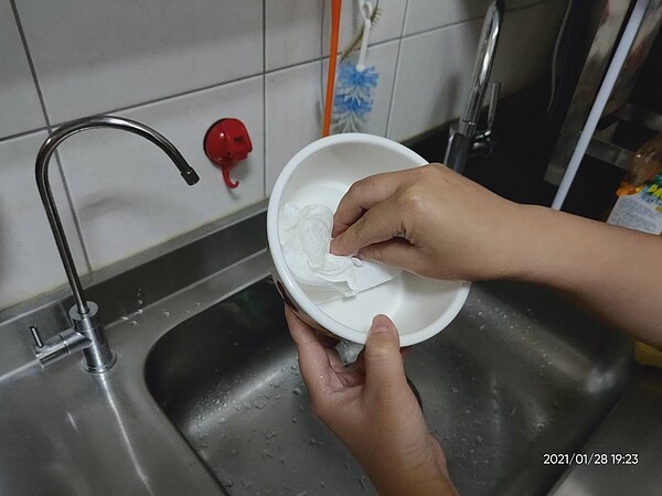 春節保暢通 「四字訣」避免水管堵塞 大魚大肉的飲食卻可能間接導致水管堵塞。圖/台北市政府提供