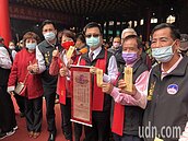 南鯤鯓代天府抽國運籤　一反連年下下籤出中上籤「凶事脫出化成吉」