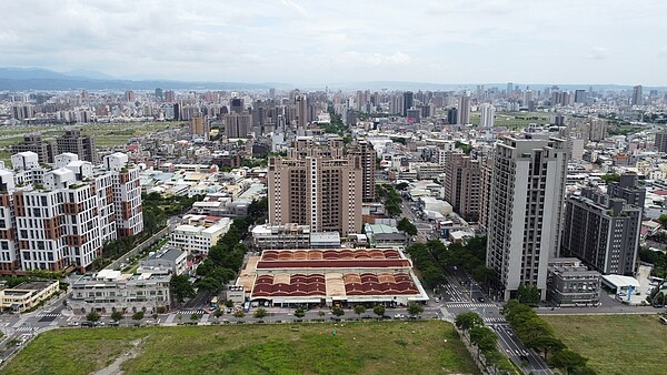 BOT案招商成功,中市府攜手環球打造現代新市場。圖/台中市經發局提供