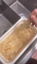 麥當勞員工爆料洋蔥製作方式　網友：以後不敢吃了