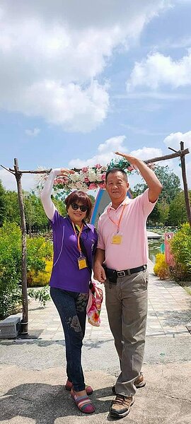 歡迎背包客賞景，宮敬家介紹好康的旅遊停靠站。圖／洪蘭柘攝