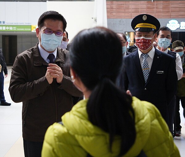 針對春節疏運,交通部長林佳龍裁示五項未來疏運工作重點。圖/交通部提供