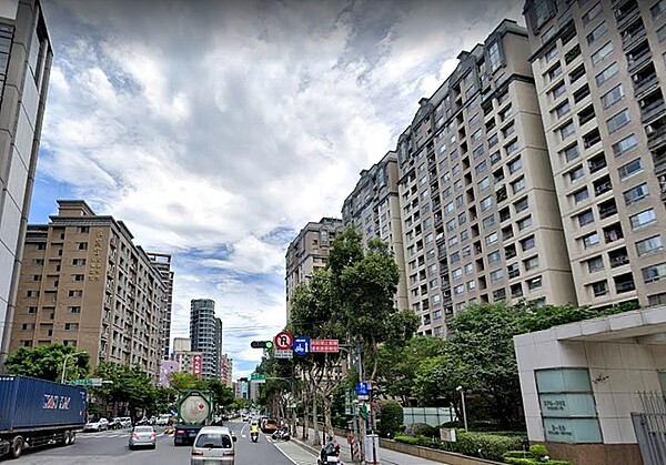 新北市以林口區增加人口數最多,林口新市鎮區域內目前約5、6所小學,還有一所準備興建中,就讀人數相當多,多所幾乎額滿。圖/google map