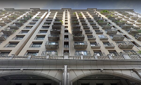 台北桂冠羅浮宮公寓大廈