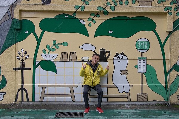 位於國業里虎林街202巷的彩繪牆。圖／林立雅攝