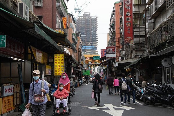 位於國業里的無名夜市。圖／林立雅攝