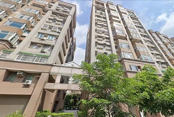 崇仁花園大廈外觀
