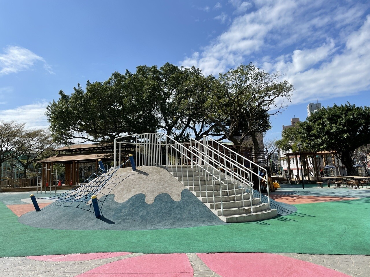 桃園區民族公園遊戲場近年翻新改造,桃園區公所已完成安全設備檢驗無虞,並送主管機關備查。記者張裕珍/攝影