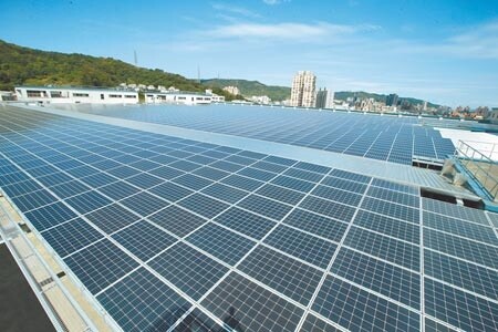 2025年屋頂型太陽光電目標提升至8GW。圖／中時資料照