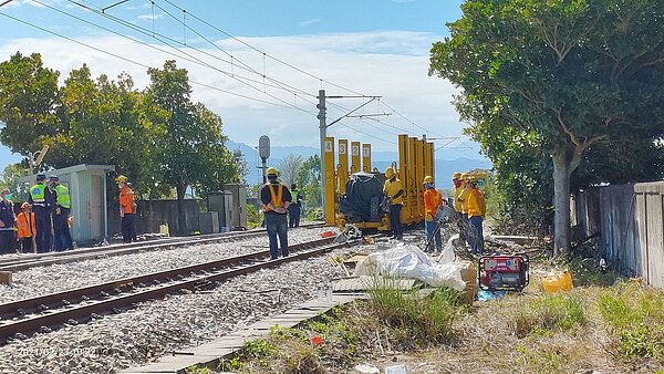 台鐵海端站昨天發生重大工安意外,造成2死1重傷。檢察官目前針對暸望員及司機員部分列為調查重點。圖/台鐵提供