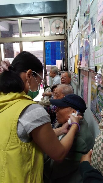 107年中興里設站流感疫苗施打。圖／取自台北鄰里服務網