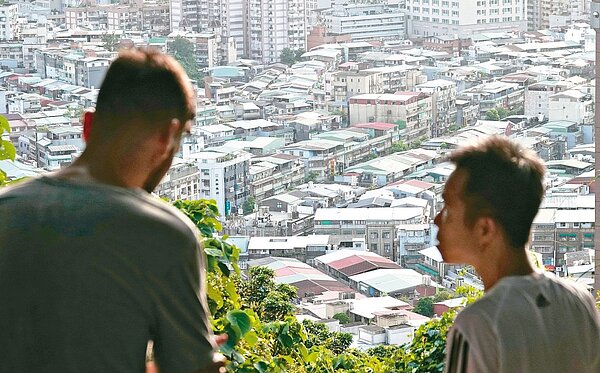 財政部昨公布全台去年實際擁有「非自住」房屋者達四十八萬人，比前年多二點五萬人。聯合報系資料照