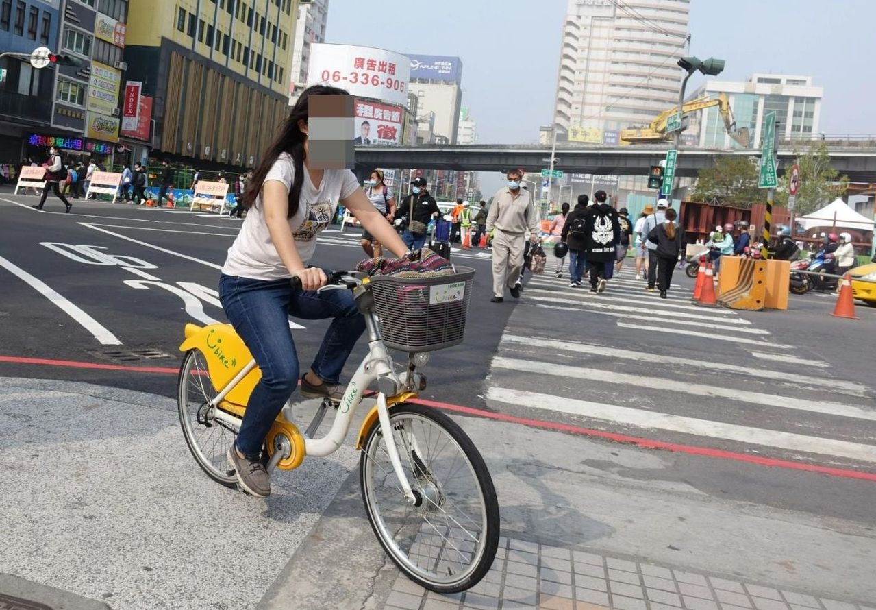高雄市公共自行車「微笑單車」設890站，車輛數接近9千輛。圖／聯合報資料照