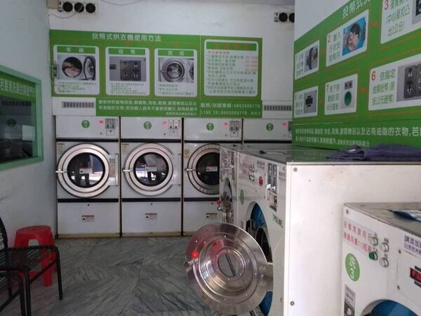 台北市自助洗衣店隱身社區多，北市首創訂定「自助洗衣店安全管理自治條例」草案，最快今年上路。圖／聯合報資料照