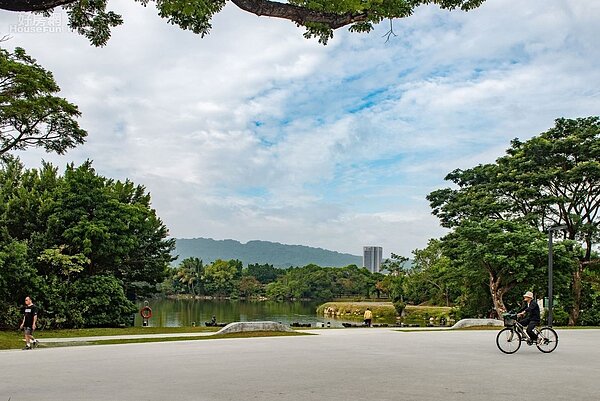 高雄市立美術館3