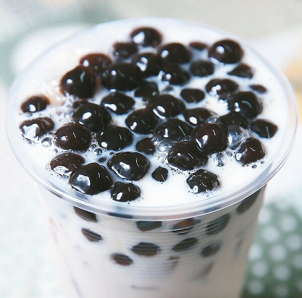 民眾喝手搖飲喜歡加配料，營養師特別揭曉配料的隱藏地雷。示意圖／聯合報資料照
