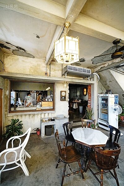 伯虎在二樓．恆春 But Who2