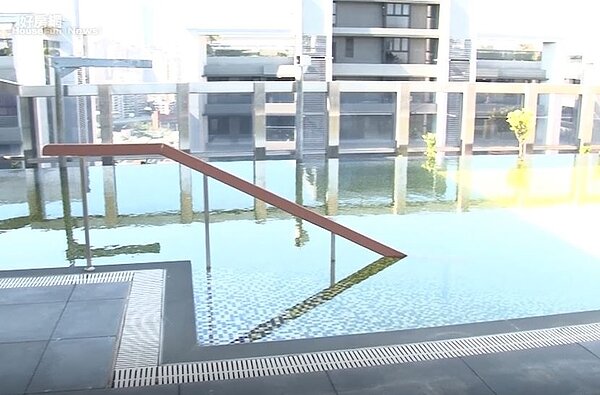 湛然新天地星空泳池