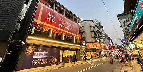 「永康壹號」住店複合大樓,329檔期公開,每坪開價180萬元。圖/創意家行銷團隊提供